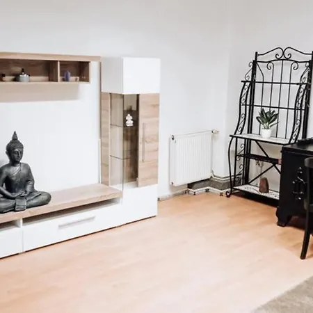 Wohnen Wohlfuehlen - Geraeumiges In شقة *